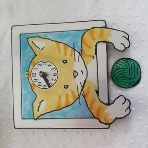 Adorable wall cat clock